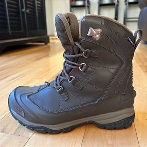The North Face Chilkat EVO Waterproof Boots Men’s size 8